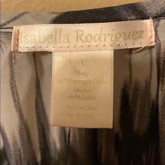 Isabella Rodriguez Tunic Top - Picture 2 of 7